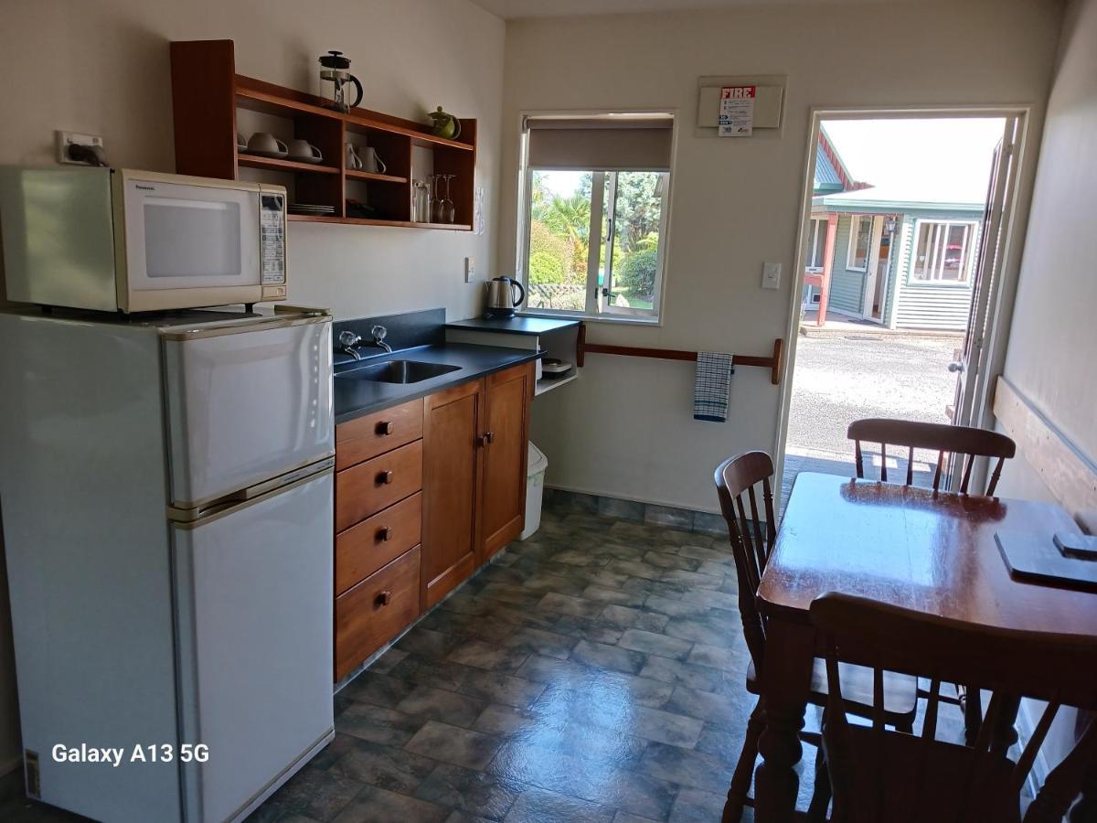 Anatoki Lodge Motel Takaka Kültér fotó